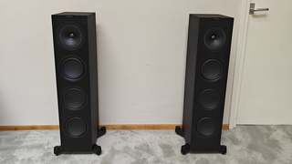 KEF Q-750 Luidsprekerset occasion (2023) - tweedehands · luidsprekersets — outlet/retourdeal